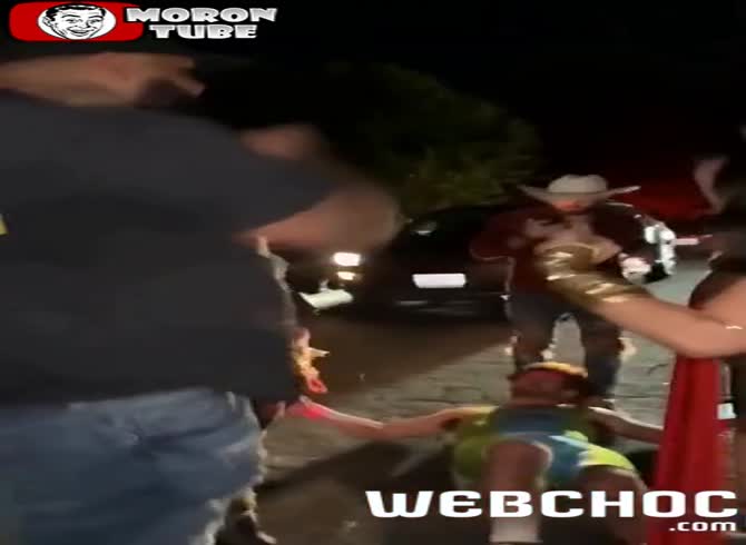 Video :During an altercation, YouTuber Kade Kongg's bodyguard strikes a stranger